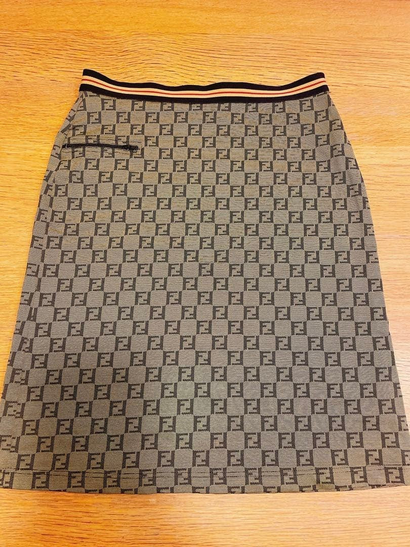 Fendi Set Up Zucca FF Logo Size Tops 44 Skirt 42 Vintage Authentic Used