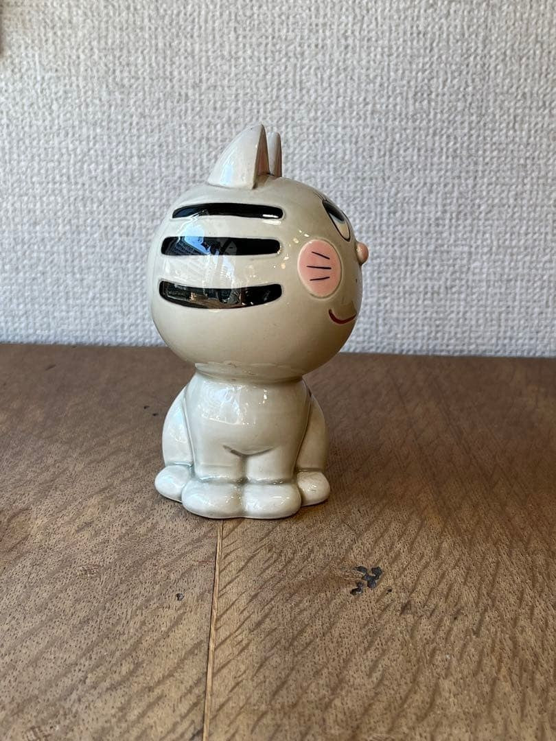 Rune Naito Cat Piggy Bank Figurine Rare Color Retro Goods Antique Goods