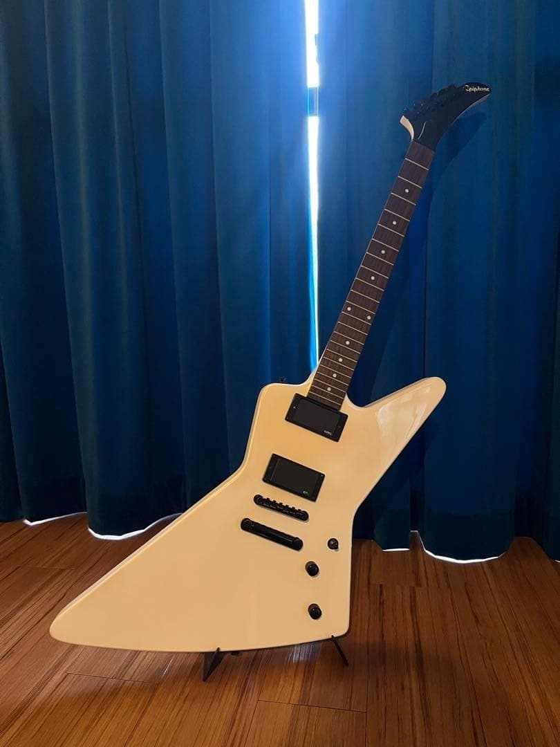 epiphone 1984 Explorer EX White Explorer From Japan
