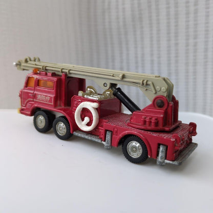 Rare Tomica Dandy Hino Snorkel Fire Truck 1/82 Scale Made in Japan
