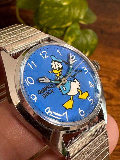 Disney Analog Manual Women Rare Retro Donald Duck Watch (Hand-Wound) Vintage