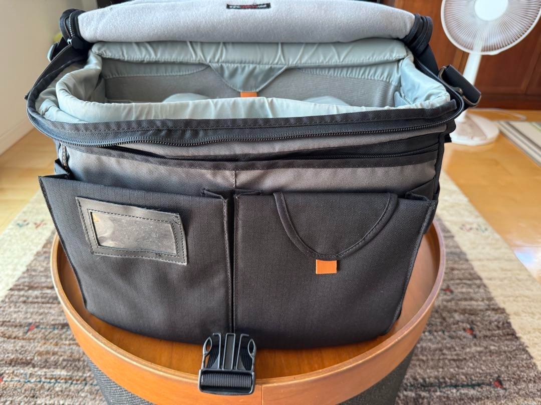 Lowepro Stealth Reporter 650 AW Camera Bag, Large, Multi-Compartment, Black