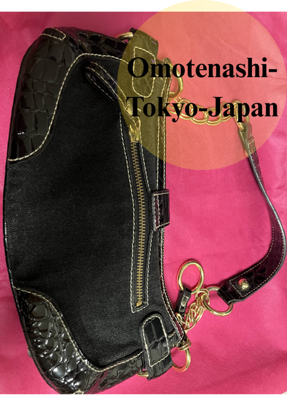Guess Chain Shoulder Bag Purse w/Padlock Y2K Black Faux Leather USED from japan