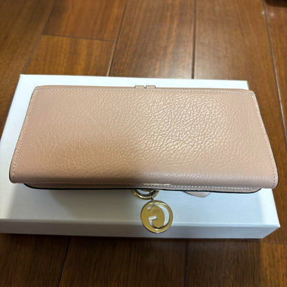 Chloe Wallet Long Women's Accessories Limited Edition VHTF Rare Elegant Design
