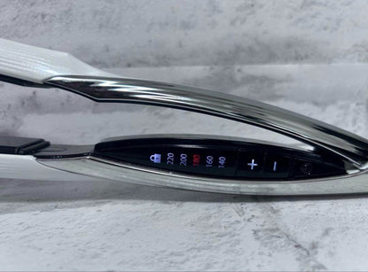 MTG Hairdressing ReFa Beautech Hair Straightener RE-AC02A Used