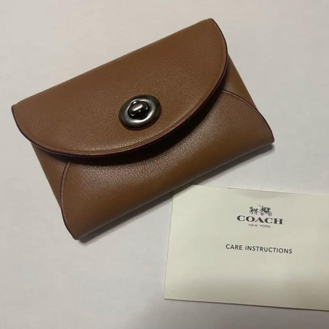 COACH Card Case Business Card Holder Turn Lock Coin Case Lexy Dinosaur