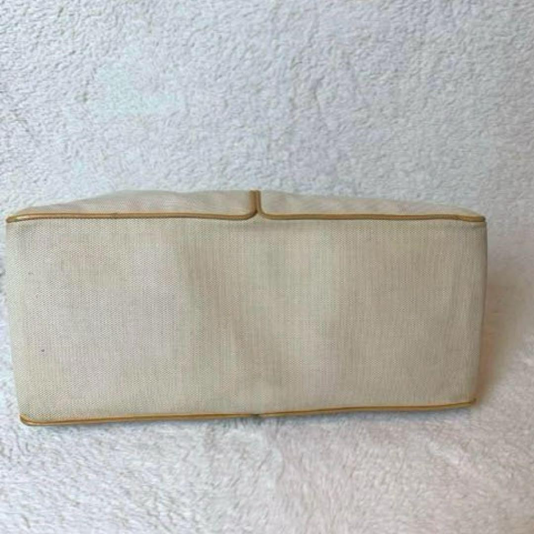 Tod's Canvas Tote Bag Large Capacity White Leather Trim Used Japan
