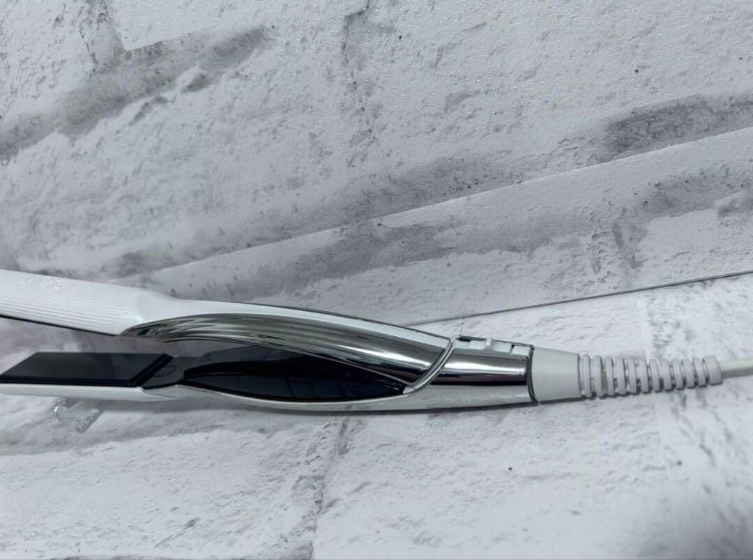 MTG Hairdressing ReFa Beautech Hair Straightener RE-AC02A Used