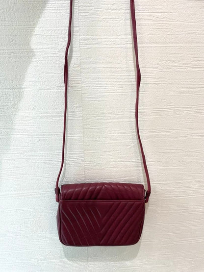 Valentino Garavani Quilted Leather Crossbody Shoulder Bag wine Luxury Auth RARE
