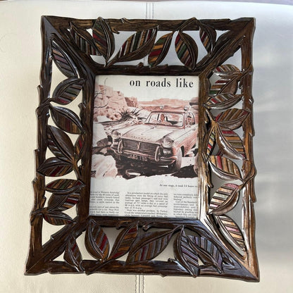 Wooden frame for photographs and paintings, used, Showa retro, rare.