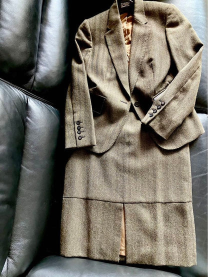 GUCCI Vintage Tweed Set Jacket: Size 40 and Skirt: Size 9 Olive Green Italy