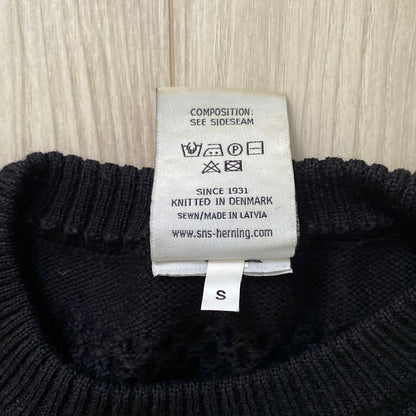 S.N.S HERNING Gandhi Knit S Size Black Merino Wool 100%