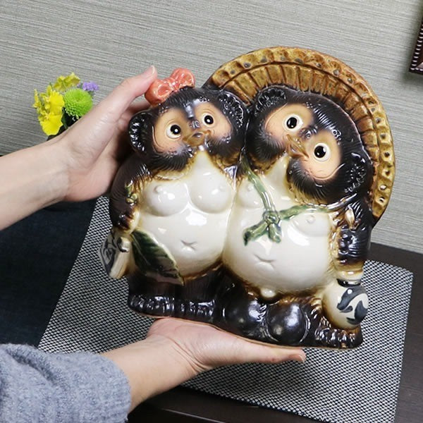 Shigaraki Couple Raccoon Dog Tanuki Pottery Pair Japanese Good Luck Statue NEW