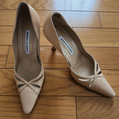 Rare Manolo Blahnik Beige Pumps Heels Size 36 Elegant Design