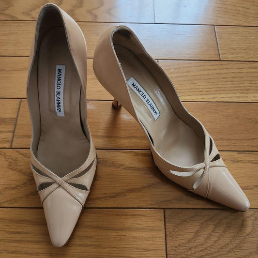 Rare Manolo Blahnik Beige Pumps Heels Size 36 Elegant Design
