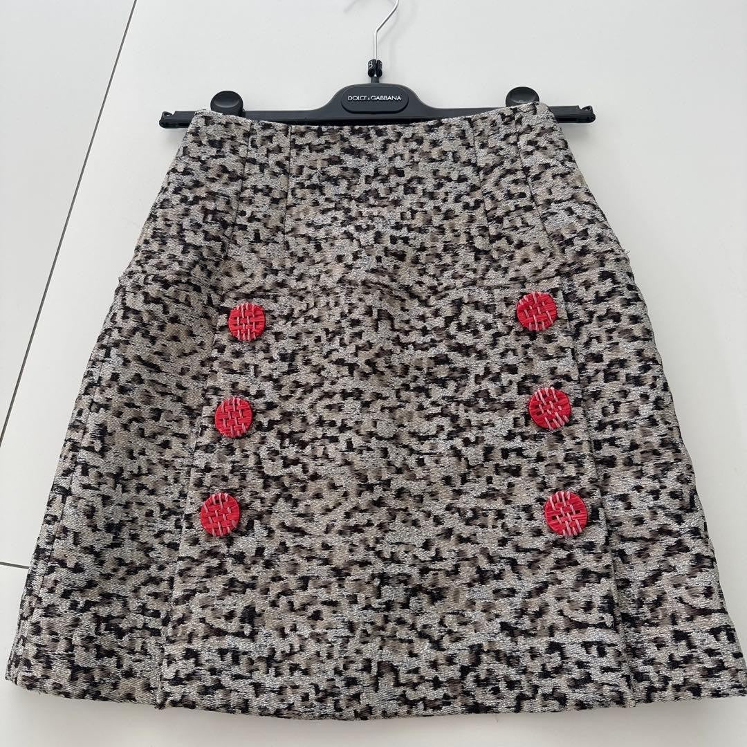 Dolce & Gabbana Flare Skirt Size S Gray Silver Black Red Tweed Buttons 44cm