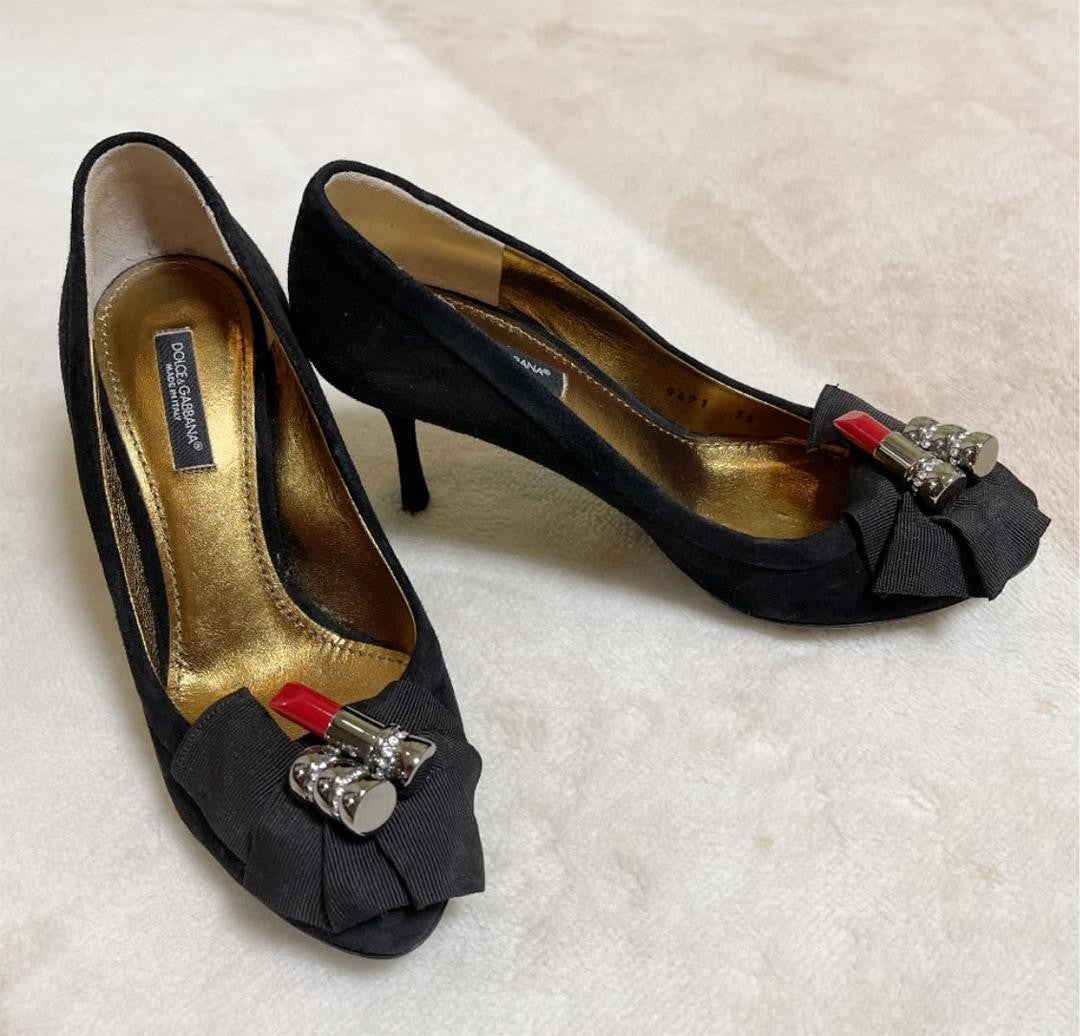Rare Dolce & Gabbana Suede Pumps with Lipstick Accent - Size 35