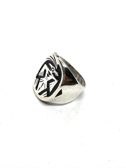 Vintage 925 silver ring with Thunderbird design.