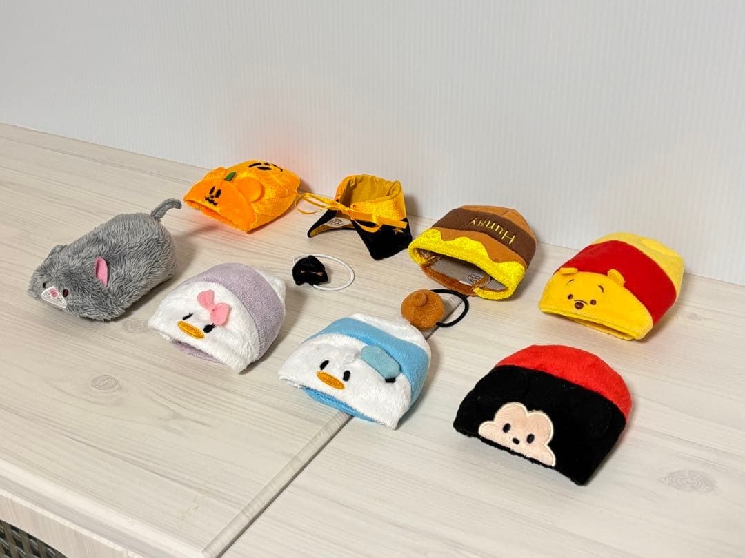 Disney Tsum Tsum Costumes 8-piece Set Mickey Donald Pooh Halloween, Used