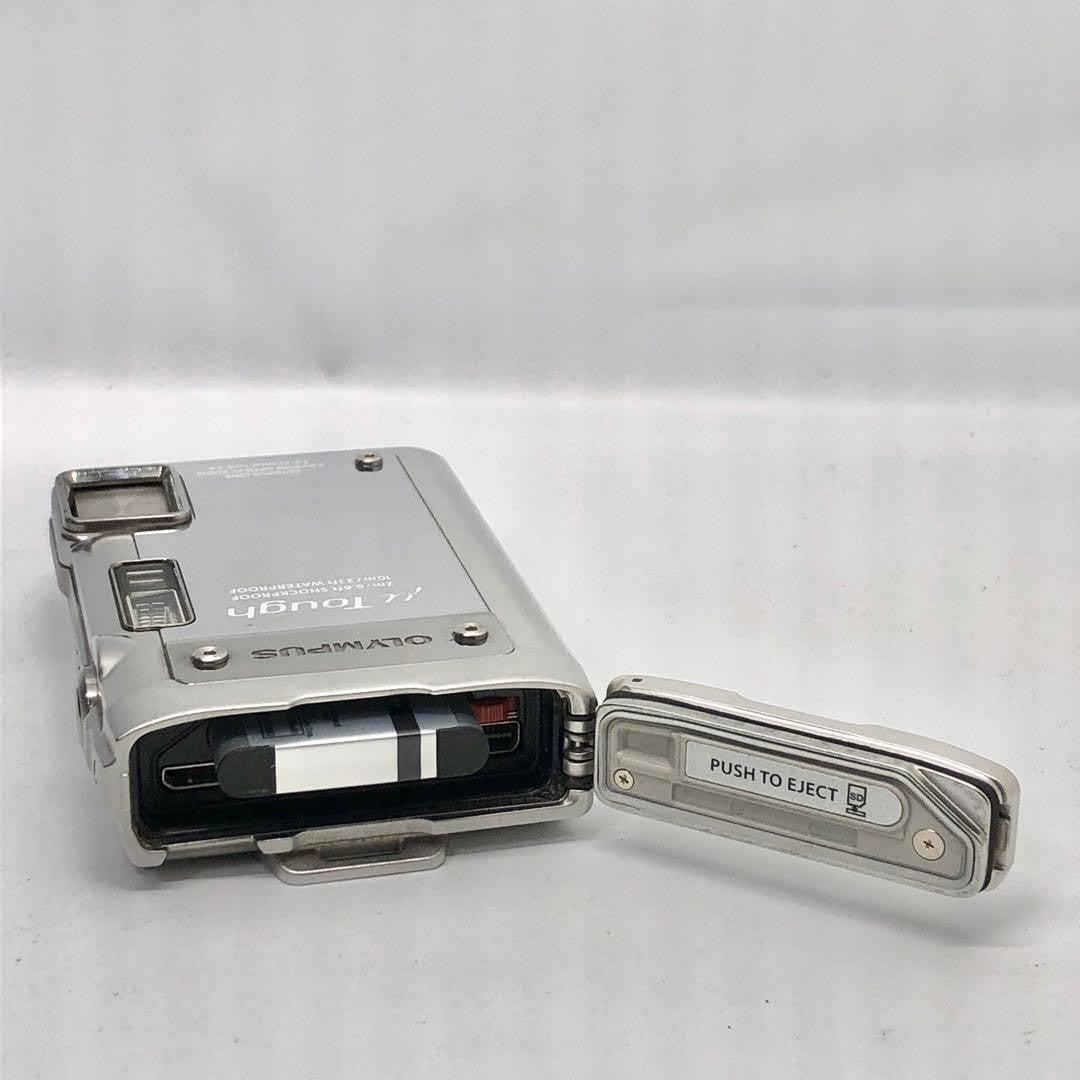 OLYMPUS Waterproof Digital Camera μ TOUGH 8010