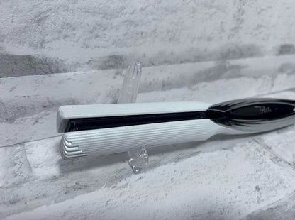 MTG Hairdressing ReFa Beautech Hair Straightener RE-AC02A Used