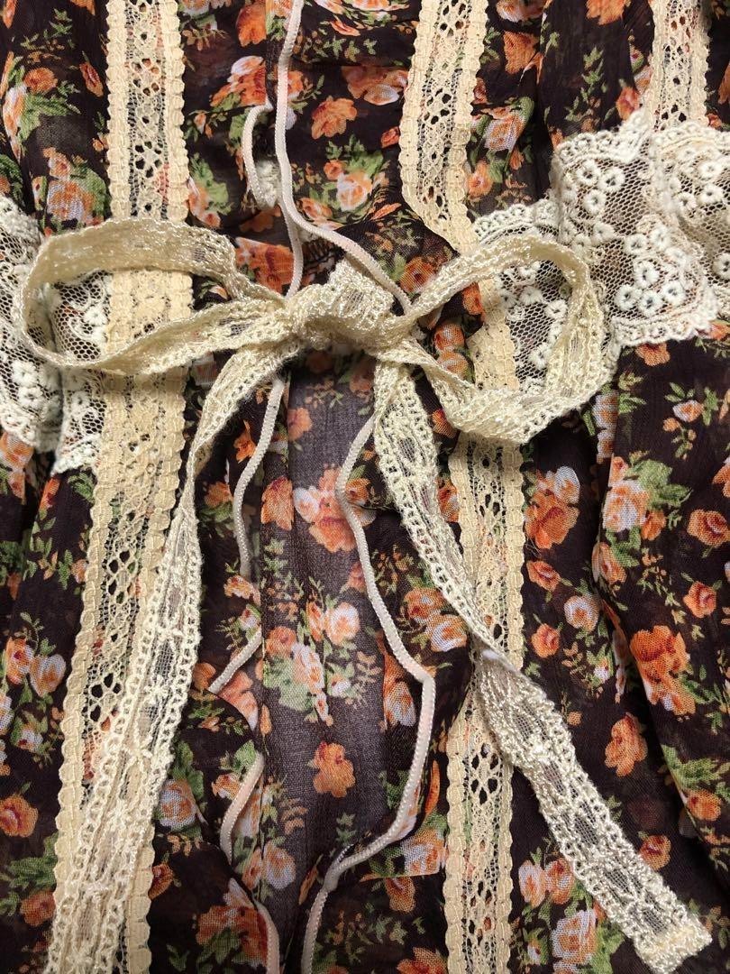 LIZ LISA doll Floral tunic Ruffle cardigan Lace Brown￼