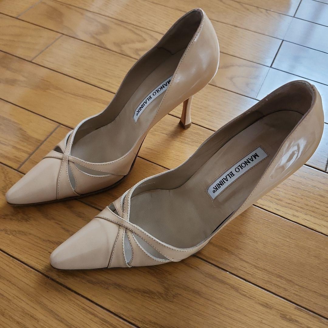 Rare Manolo Blahnik Beige Pumps Heels Size 36 Elegant Design