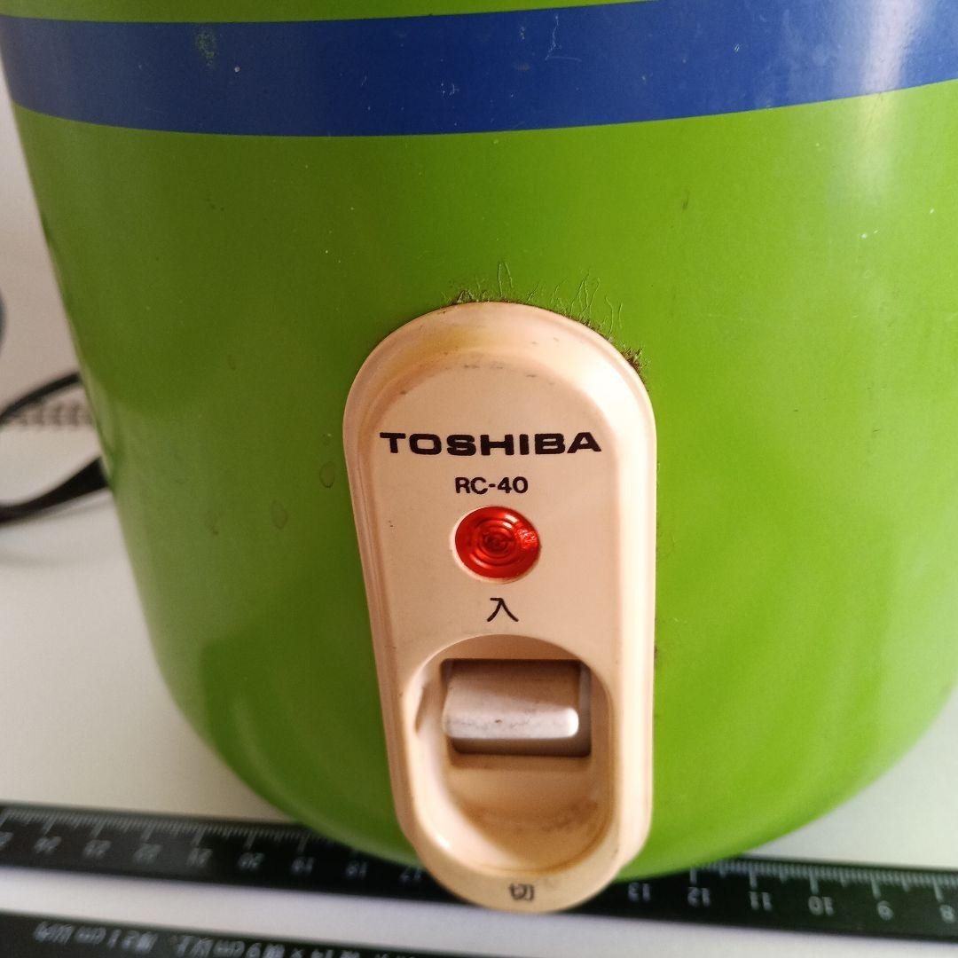 Showa-era home appliance, retro electric rice cooker, Toshiba.