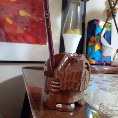 Mid-Century Wooden Carved Figurine: Upward-Facing Korobokkuru Ornament