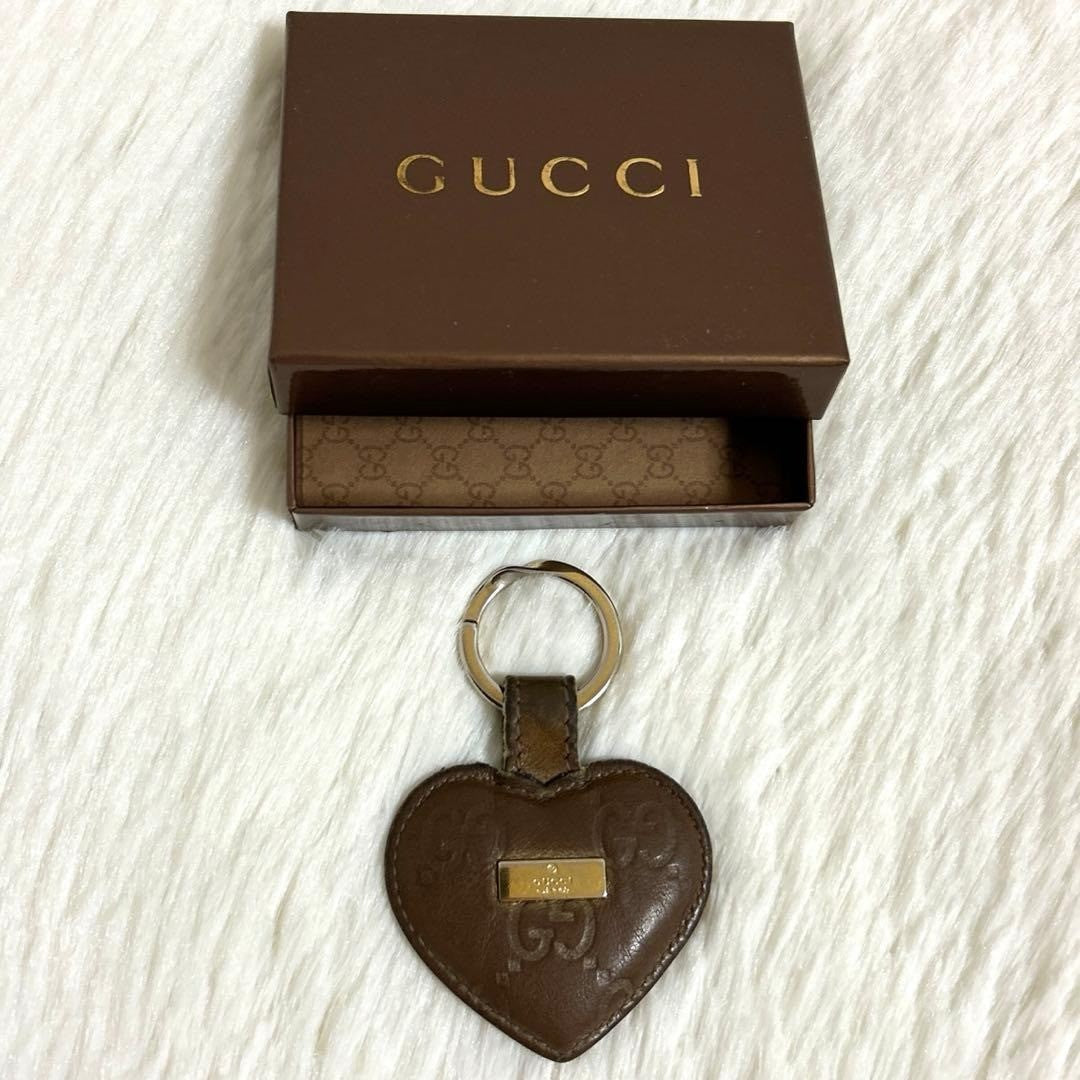 Authentic GUCCI Heart Strap Keychain KeyRing GG Leather Gold W/Box Made in Itary