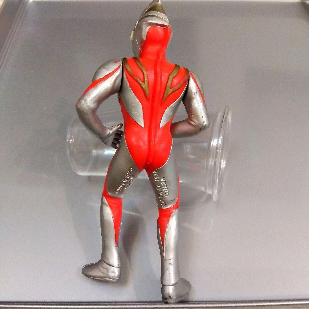 Archival Antique Item: Ultraman 12cm 1998 Tsuburaya Productions