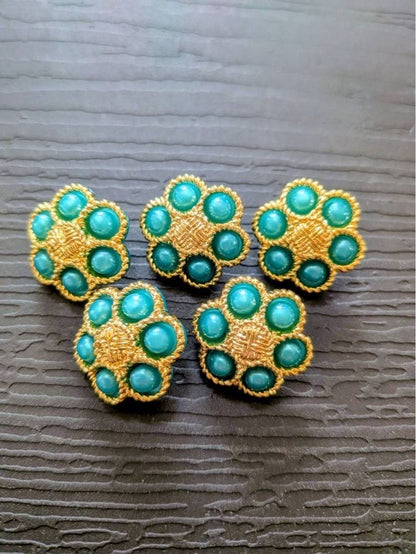 Set of 5 turquoise green flower-shaped buttons