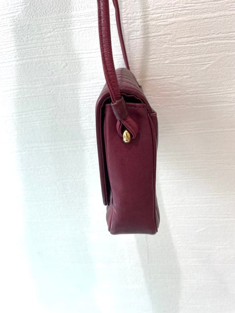 Valentino Garavani Quilted Leather Crossbody Shoulder Bag wine Luxury Auth RARE