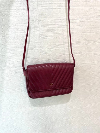 Valentino Garavani Quilted Leather Crossbody Shoulder Bag wine Luxury Auth RARE