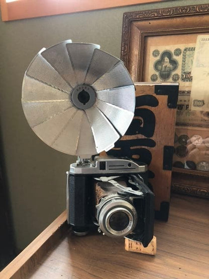 Retro Camera Tripod Color: Black Interior