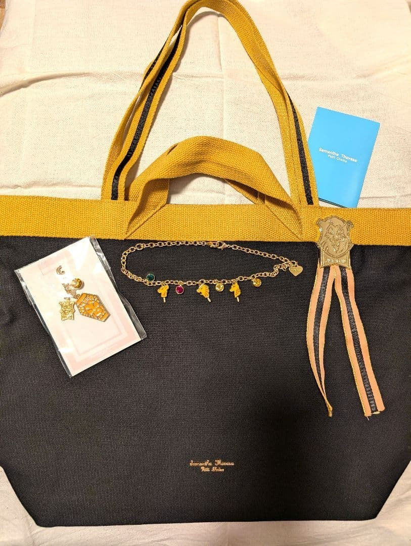 Twisted Wonderland Savanaclaw Tote Bag with Samantha Thavasa Bag Charm