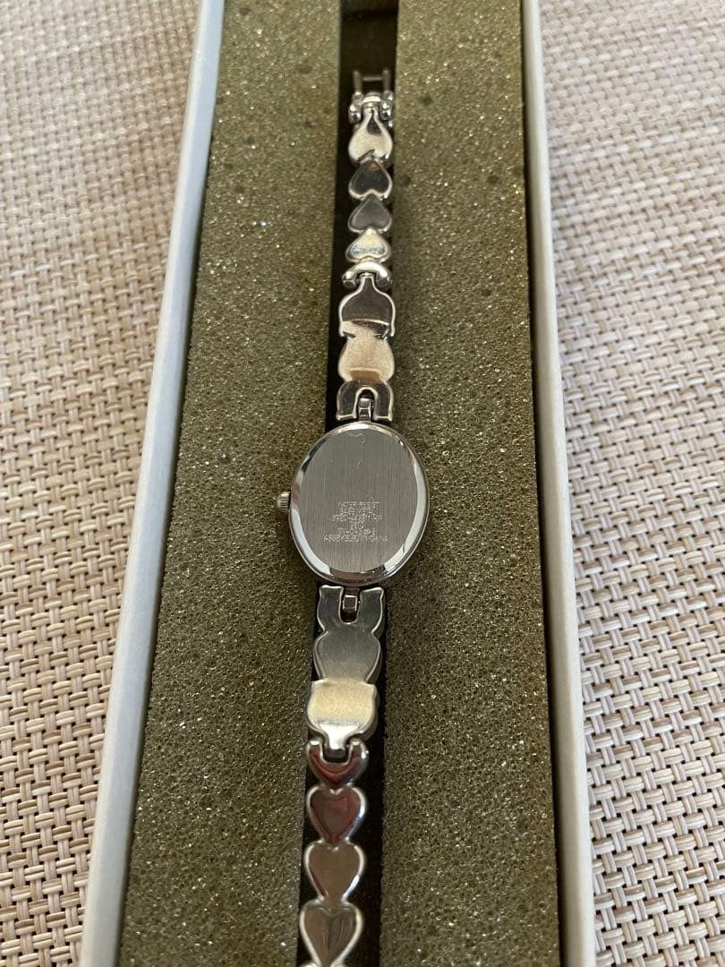 Sanrio Hello Kitty 1998 Retro Bracelet Watch Battery Dead Vintage Rare