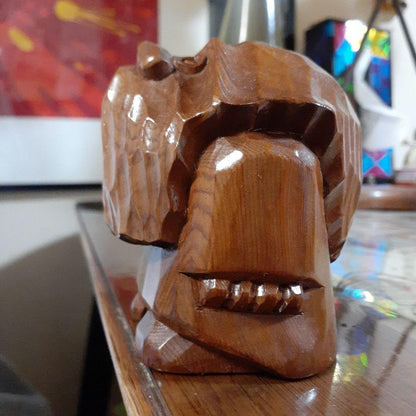 Mid-Century Wooden Carved Figurine: Upward-Facing Korobokkuru Ornament