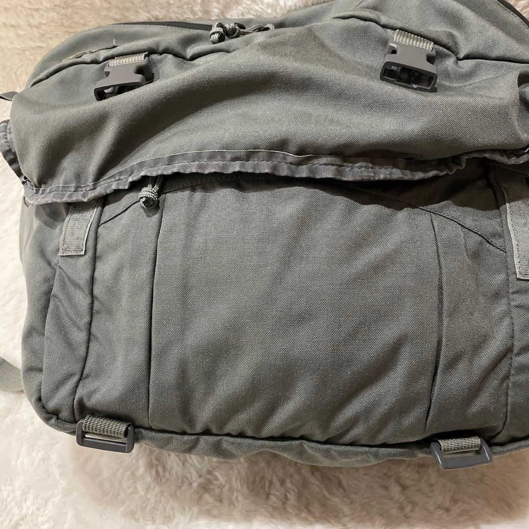 MYSTERY RANCH Invader Messenger Bag Rare Discontinued Shoulder Body Bag Used
