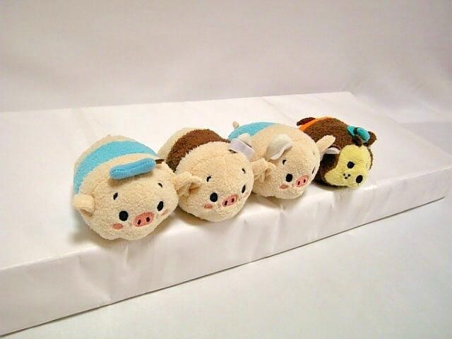 4 piece set The Three Little Pigs Tsum Tsum Disney Piglet Big Bad Wolf