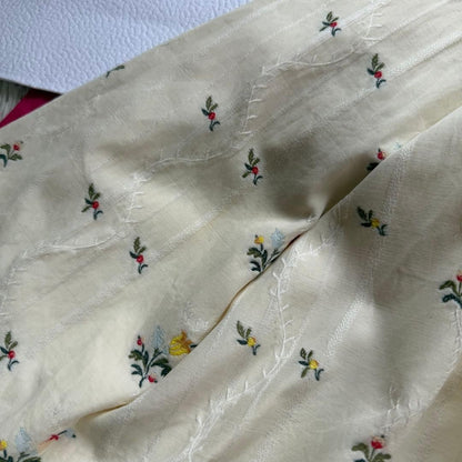 Christian Dior Skirt Knee Length Off White Floral Embroidery Size M 50cm
