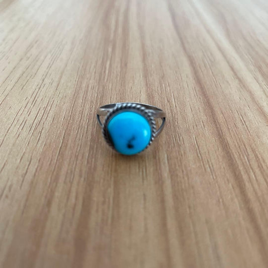 Turquoise Silver Ring with Decorative Pattern, Size 7