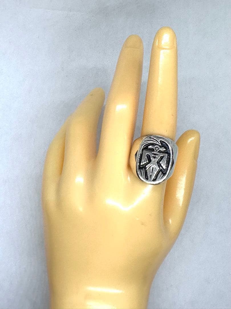 Vintage 925 silver ring with Thunderbird design.