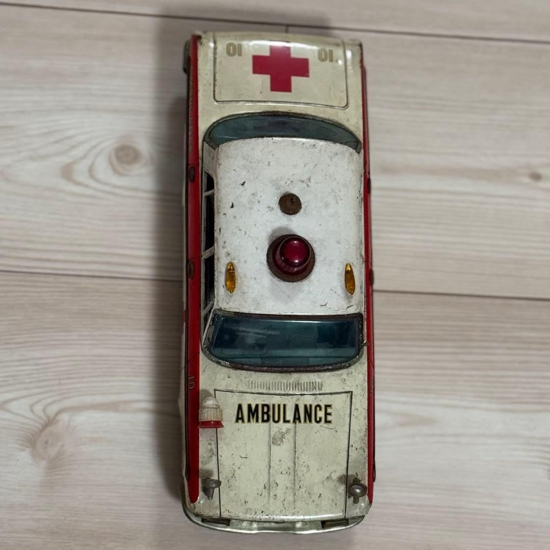 【Old Tin Automobile】 Toyopet Crown AMBULANCE Emergency Vehicle