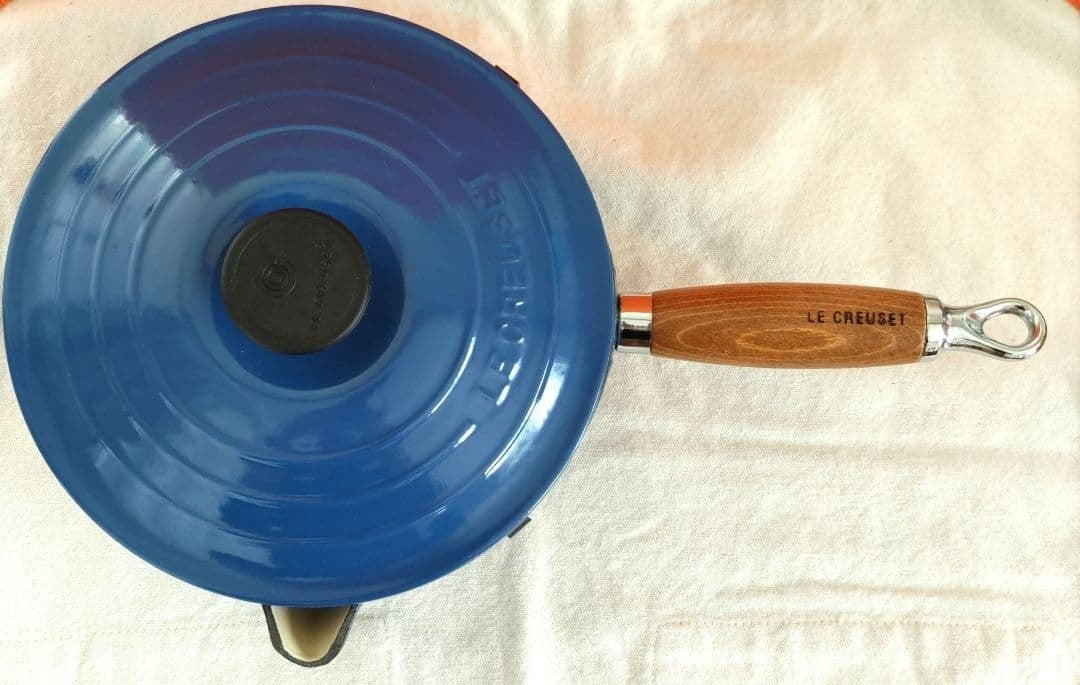 LE CREUSET 20cm Wood Handle Enameled Saucepan Blue Vintage Collectible Pot