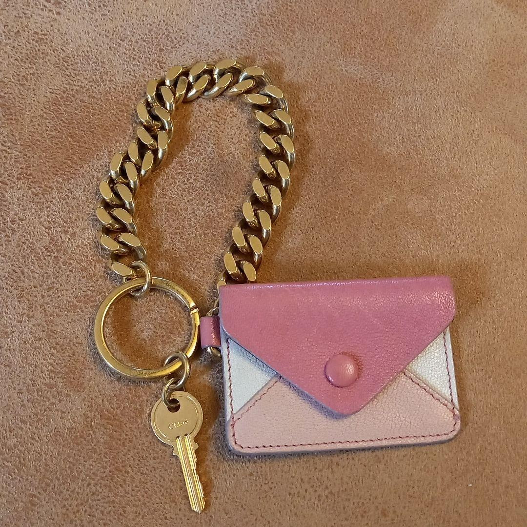 CHLOE Key Chain Pink