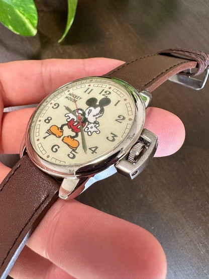 Disney Mickey Watch 1928 Quartz Case 44mm Collectible Vintage Unisex