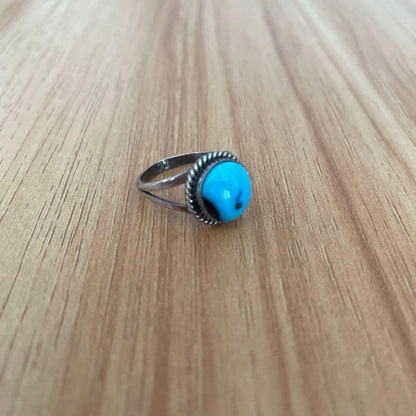Turquoise Silver Ring with Decorative Pattern, Size 7