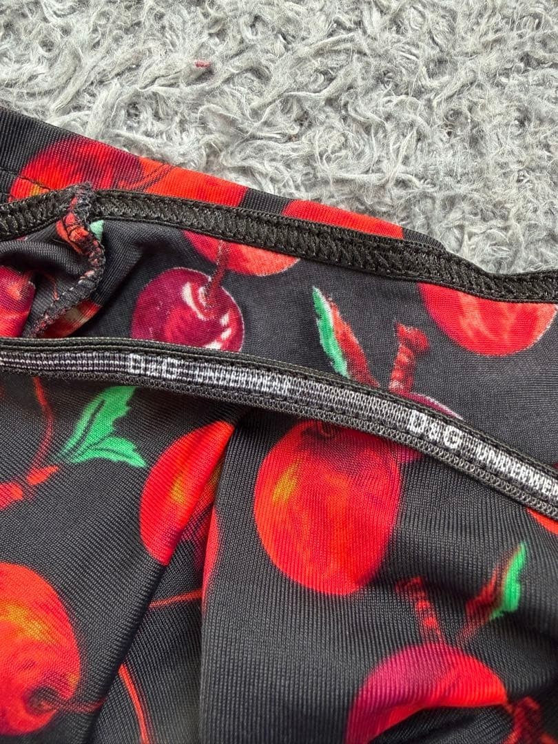 Vintage Dolce & Gabbana Cherry Print T-Shirt Black Red Y2K Baby Tee Size S
