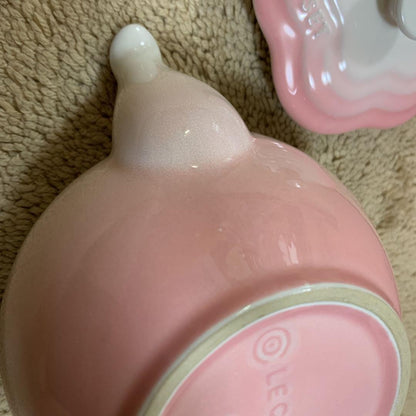 Le Creuset Small Flower Teapot with Infuser 22 oz 0.6L Powder Pink Stoneware